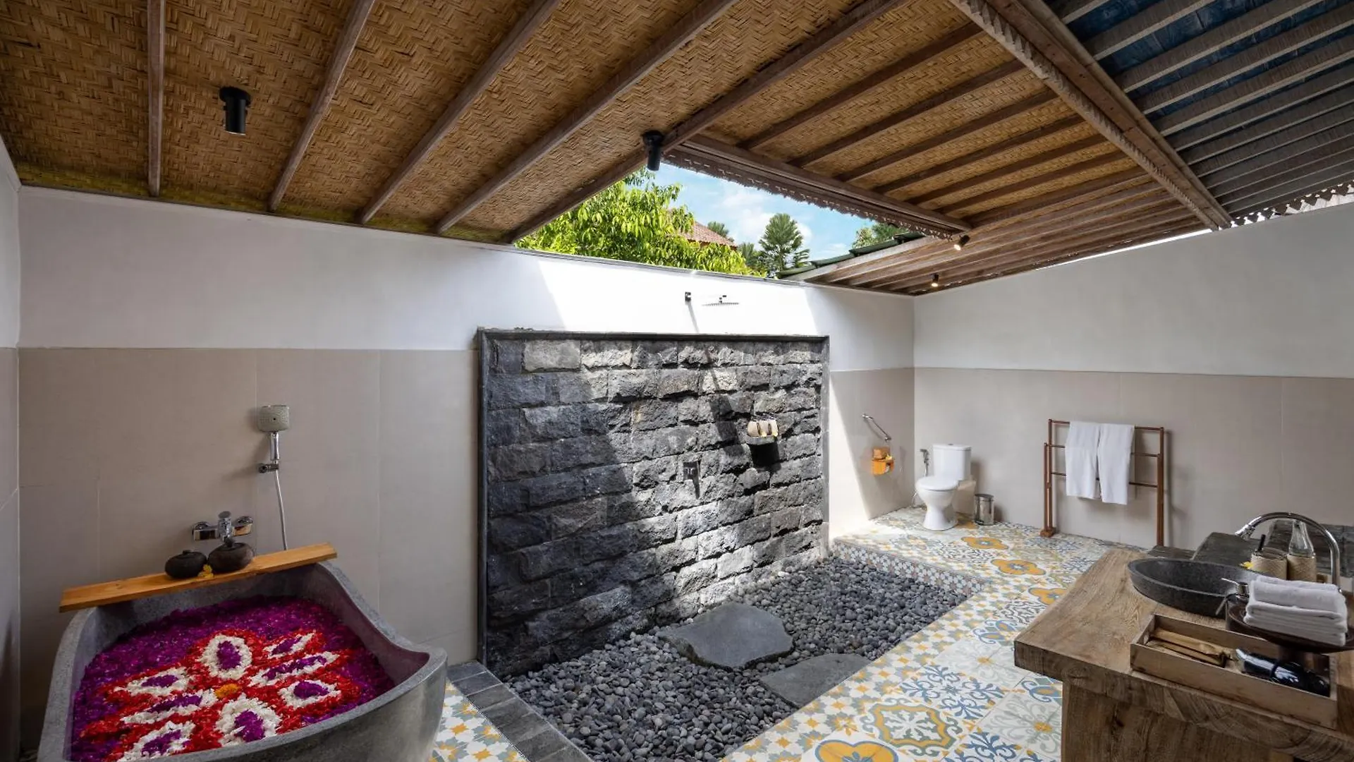 Wooden Ganeca Villas By Pramana Villas ウブド